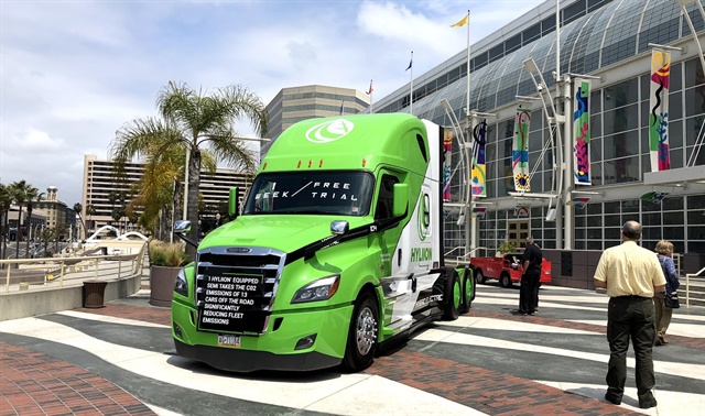 <p><strong>Clean vehicle technology took center stage at the ACT Expo in Long Beach. In front of the event, a Class 8 Hyliion demonstration truck drew attention from passersby.</strong> <em>Photos: Steven Martinez</em></p>